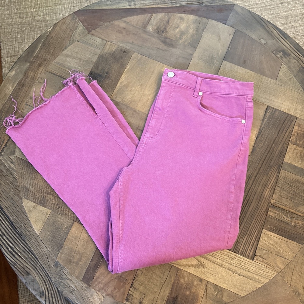 LOFT The Kick Crop Jeans Pink Raw Hem Slit Bottom Size 31 12 Stretch